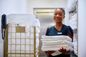 Why Michigan Healthcare Providers Choose Quality Linen Services